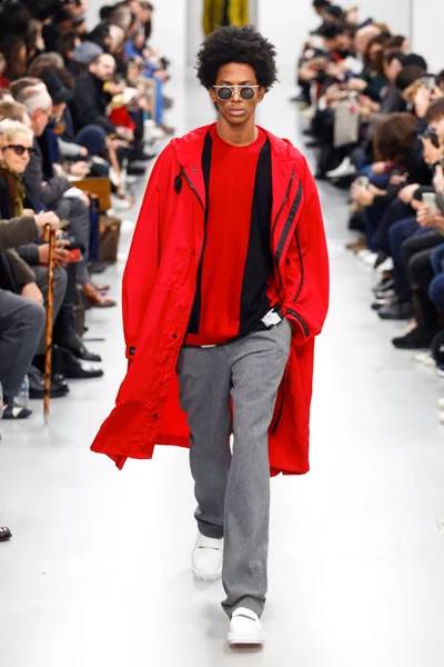 Look 1